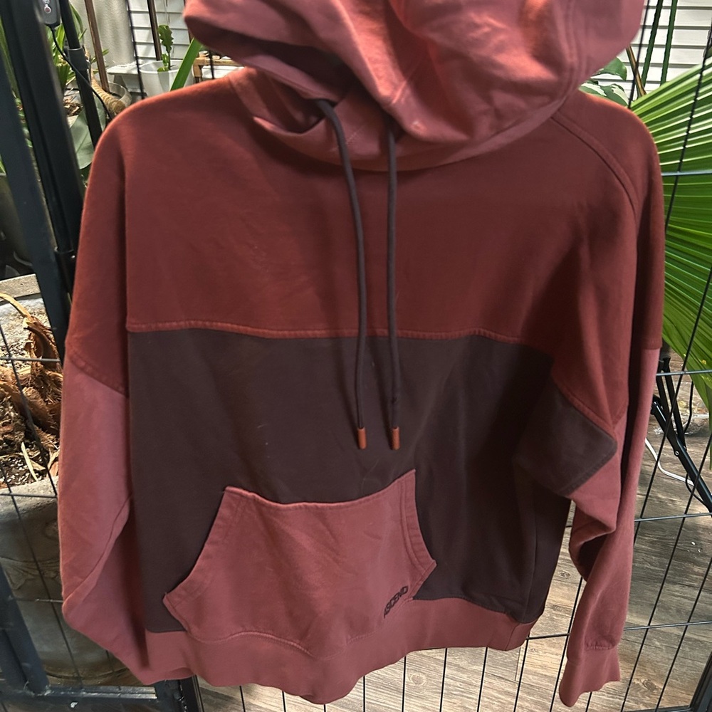 Ascend Men's Red and Brown Hoodie Sweater
